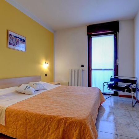 Residence Meridiana 페스키에라델가르다 외부 사진