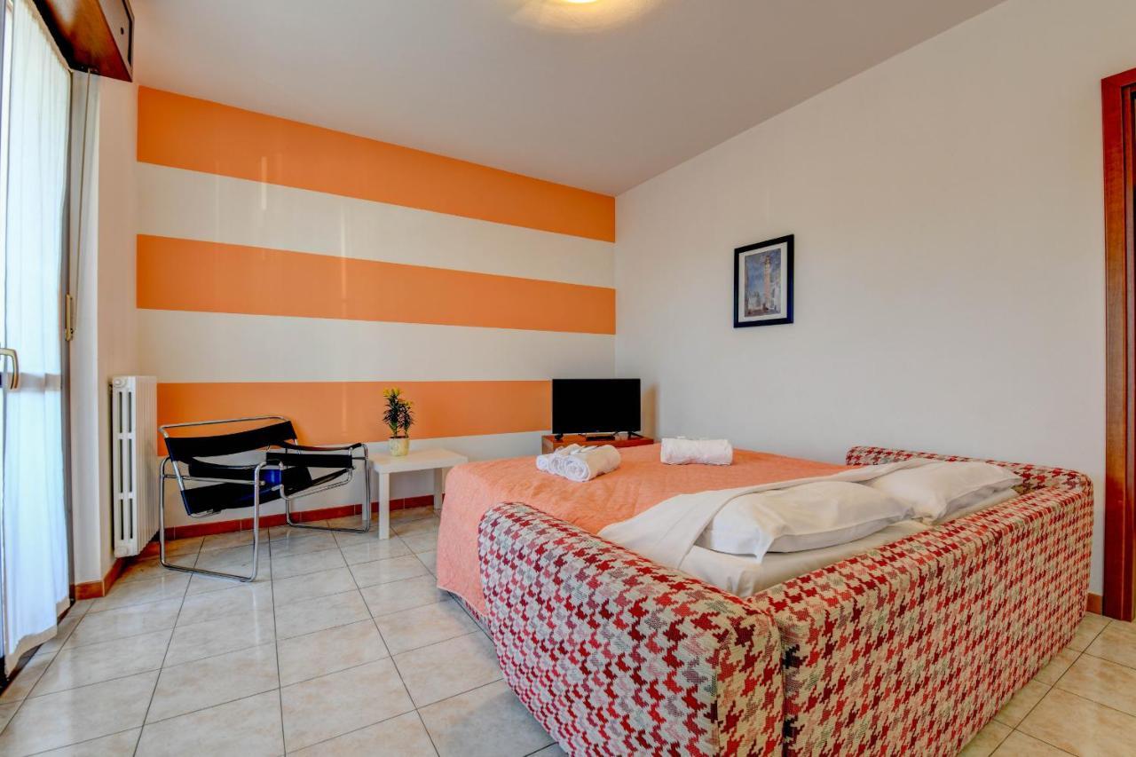 Residence Meridiana 페스키에라델가르다 외부 사진